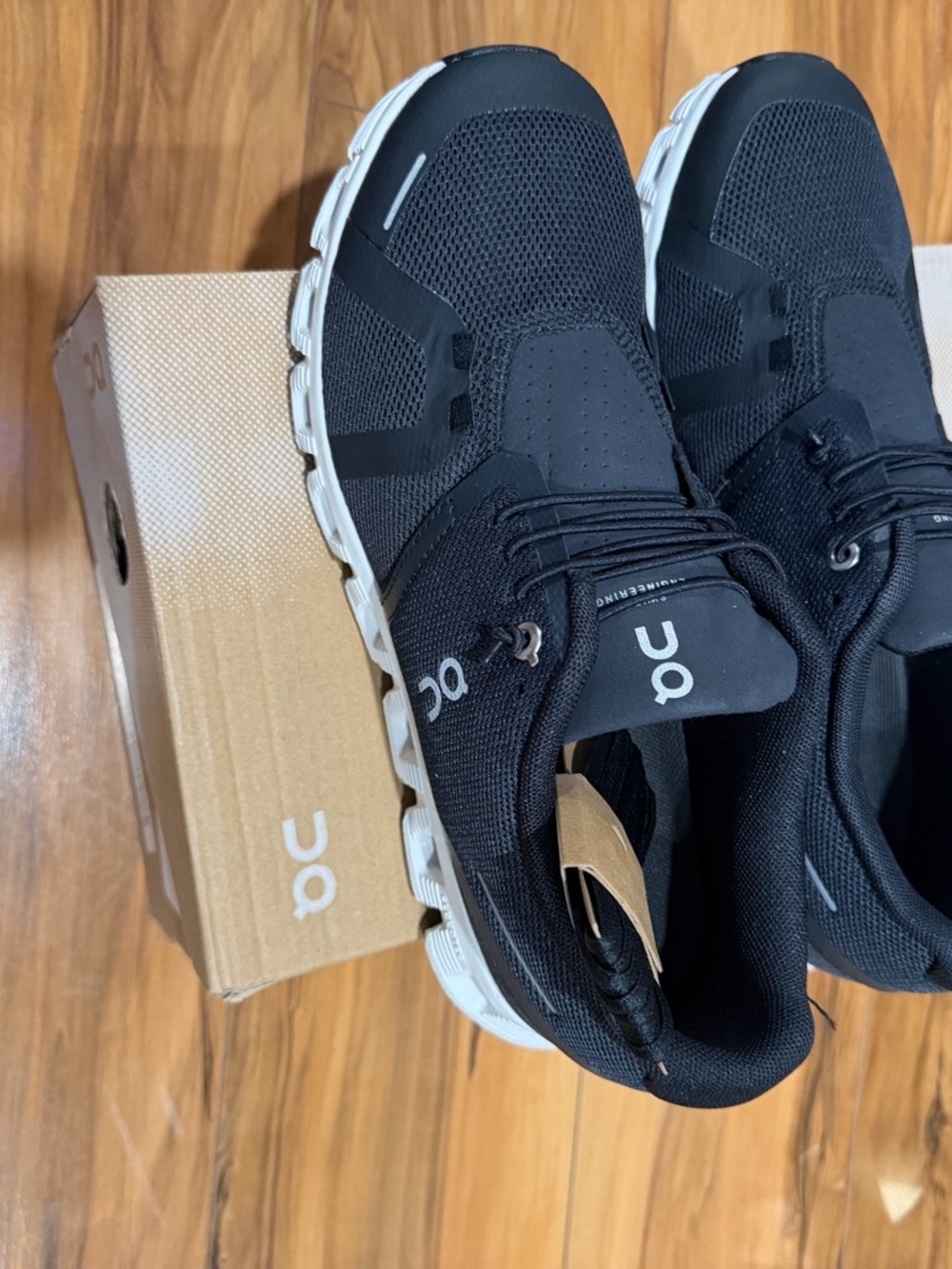 On Cloud Black & White Lightweight Running Shoes
